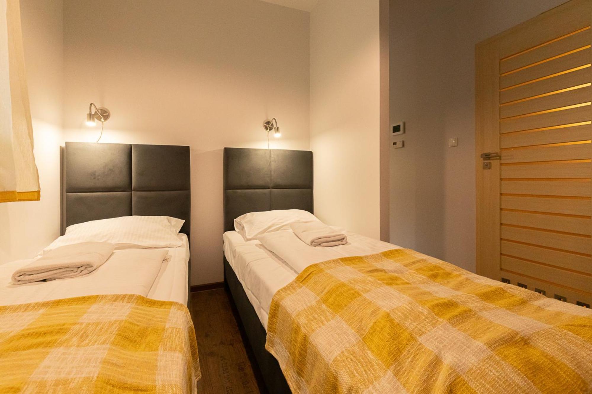 Rentplanet - Apartamenty Pstrowskiego Szklarska Poręba Exterior foto
